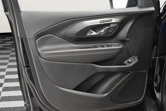 Used 2024 GMC Terrain SLT AWD/4WD image 22