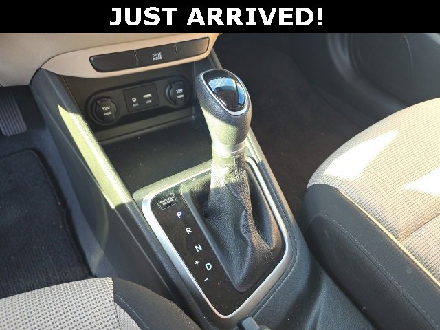 Certified 2022 Hyundai Accent SE image 12