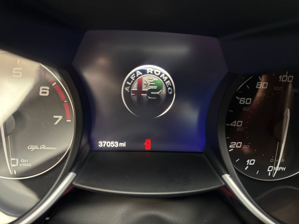 Used 2021 Alfa Romeo Giulia Ti w/ Nero Edizione RWD image 60