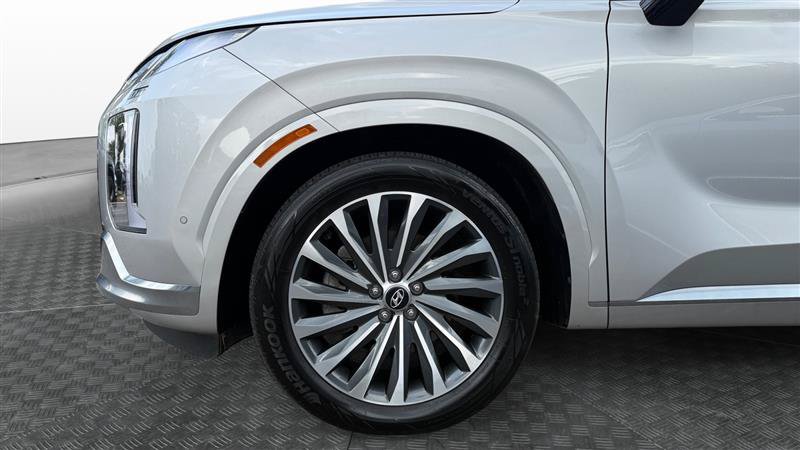 Used 2025 Hyundai Palisade Calligraphy AWD/4WD image 9