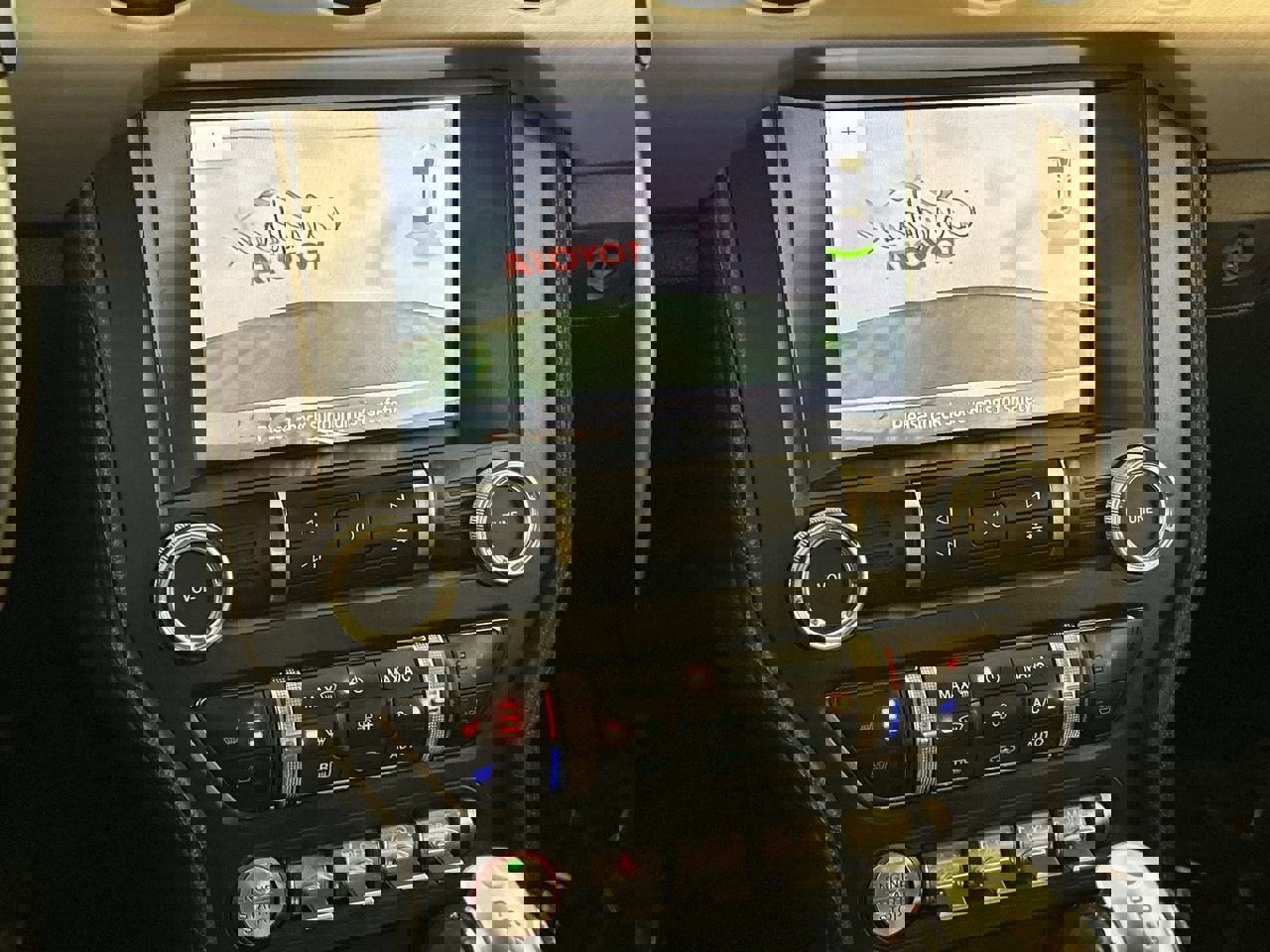 Used 2022 Ford Mustang Premium image 18