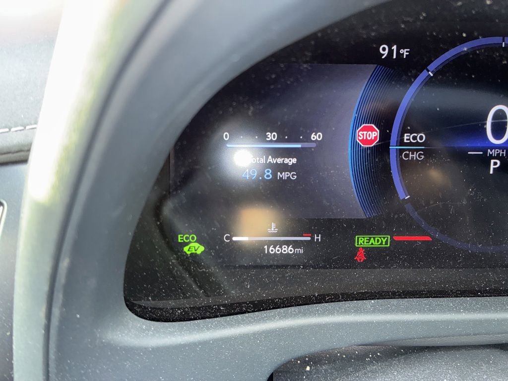 Used 2025 Lexus UX 300h FWD image 25