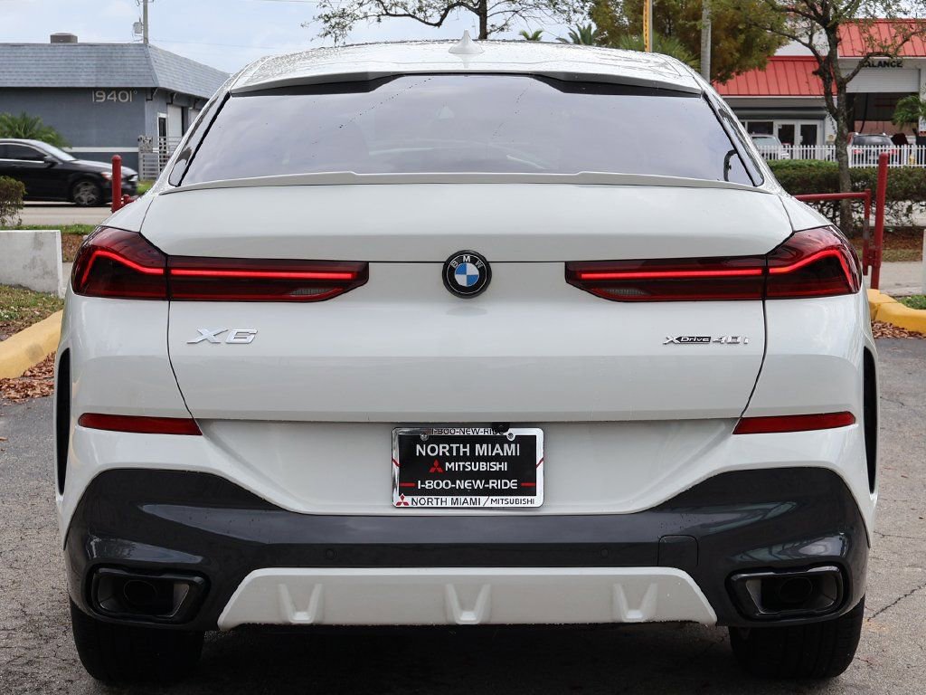 Used 2023 BMW X6 xDrive40i w/ M Sport Package image 13