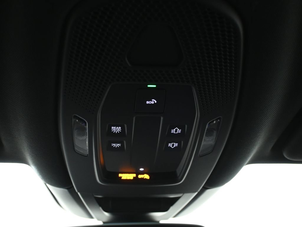 Used 2026 Porsche Cayenne Coupe AWD/4WD image 21
