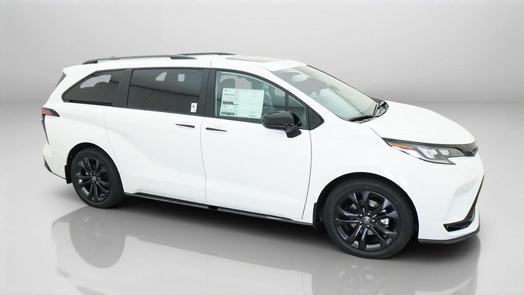 New 2026 Toyota Sienna XSE FWD image 34