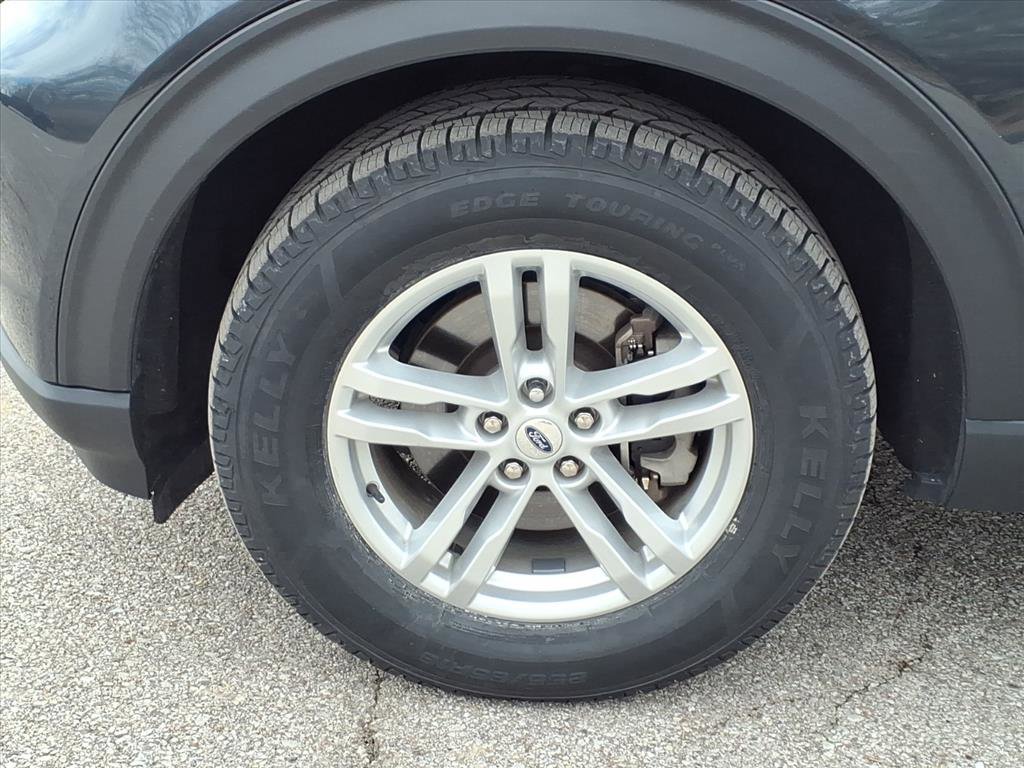 Used 2022 Ford Explorer XLT w/ Equipment Group 202A image 33