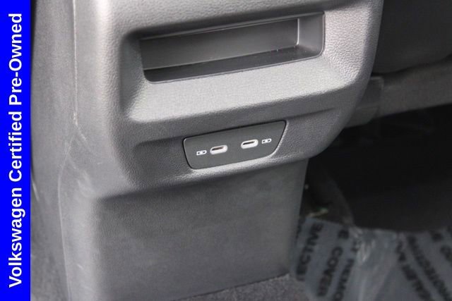 Used 2025 Volkswagen Tiguan SE image 27