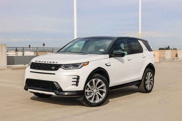 New 2025 Land Rover Discovery Sport Dynamic SE