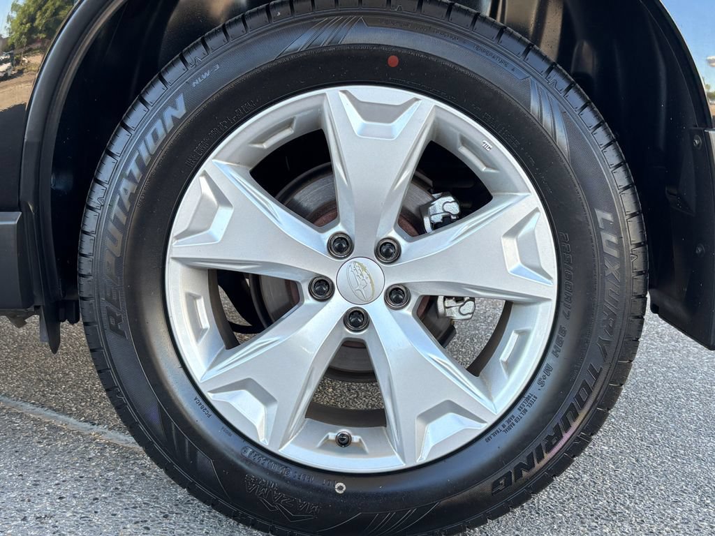 Used 2016 Subaru Forester 2.5i Premium w/ All-Weather Package AWD/4WD image 31