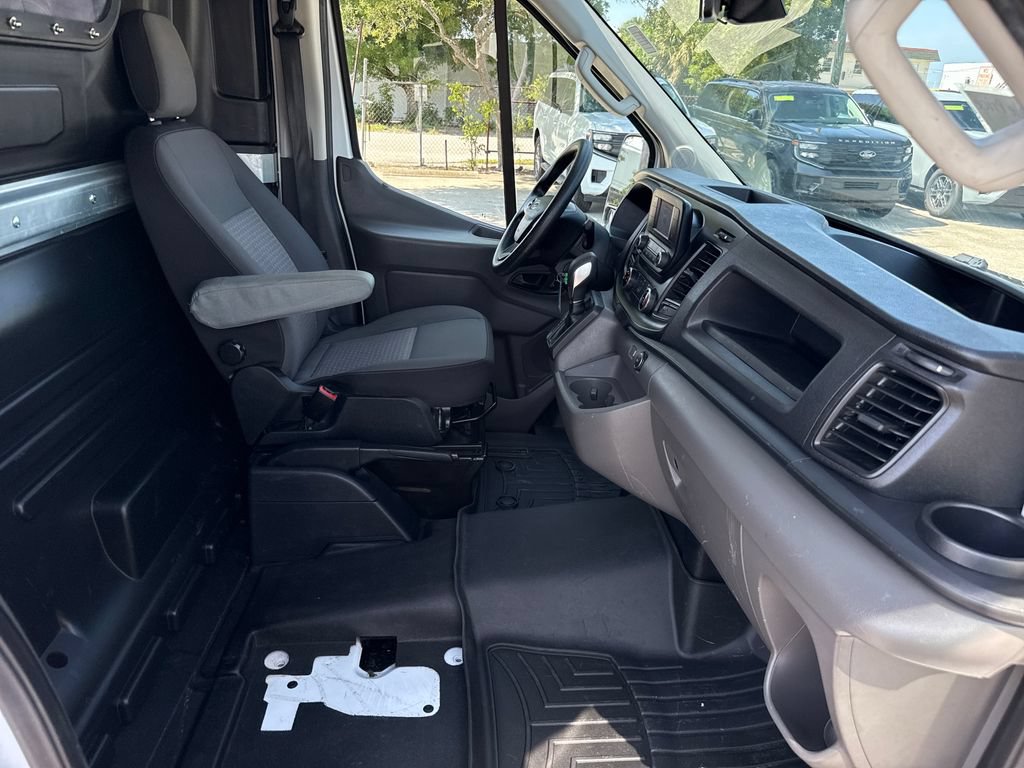 Used 2020 Ford Transit 250 Medium Roof RWD image 23