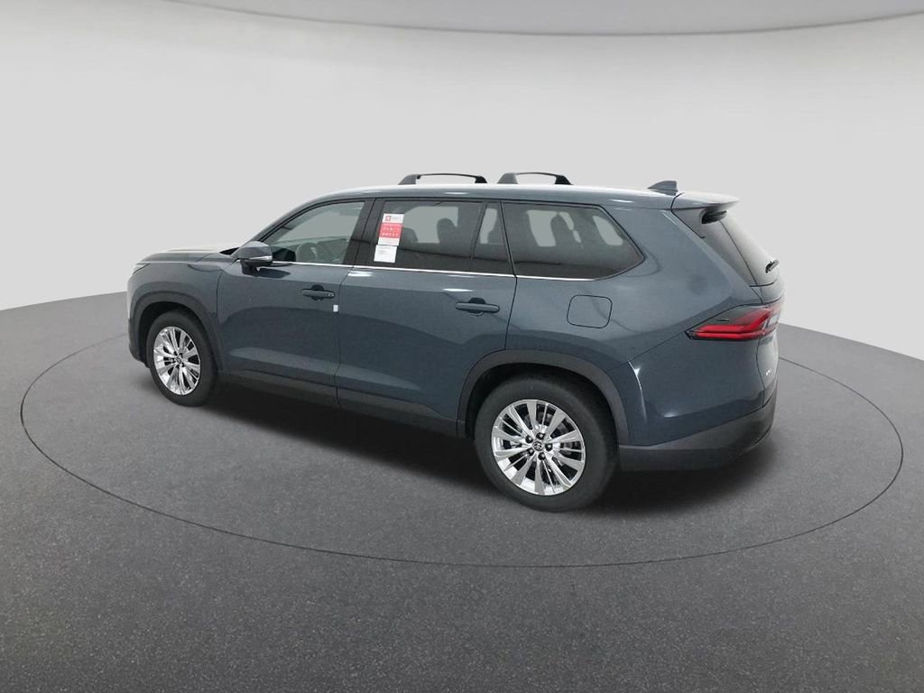 New 2026 Toyota Grand Highlander Platinum image 4