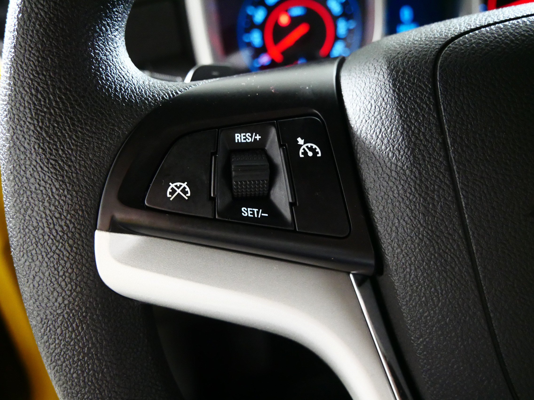 Used 2012 Chevrolet Camaro LT RWD image 27
