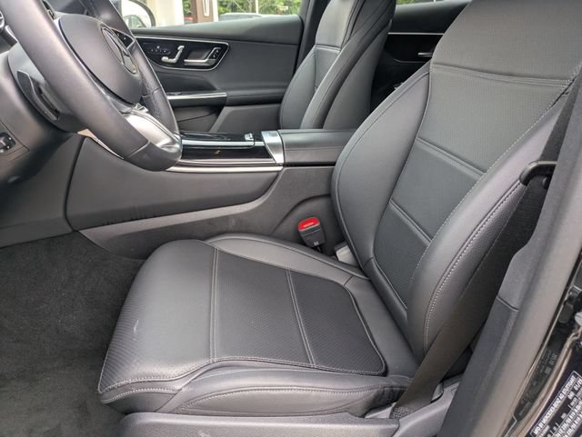 Used 2025 Mercedes-Benz GLC 300 4MATIC image 20
