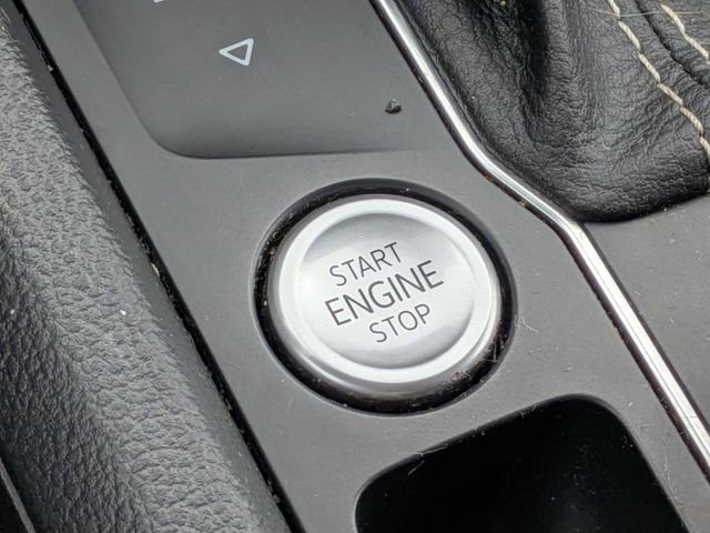 Certified 2023 Volkswagen Atlas Cross Sport SE w/ Panoramic Sunroof Package image 17