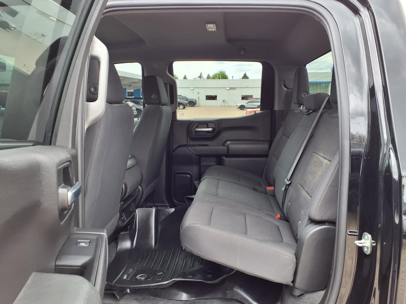 Used 2021 Chevrolet Silverado 1500 Custom Trail Boss w/ LPO, Dark Essentials Package AWD/4WD image 11