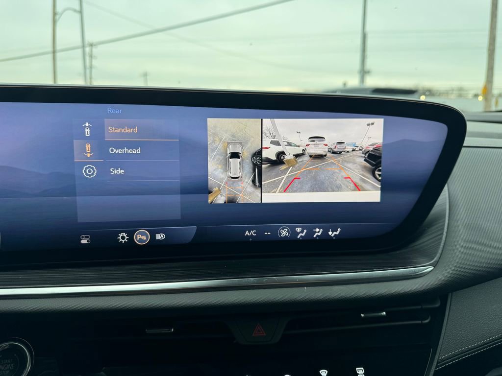 Used 2024 Buick Envision Preferred image 24