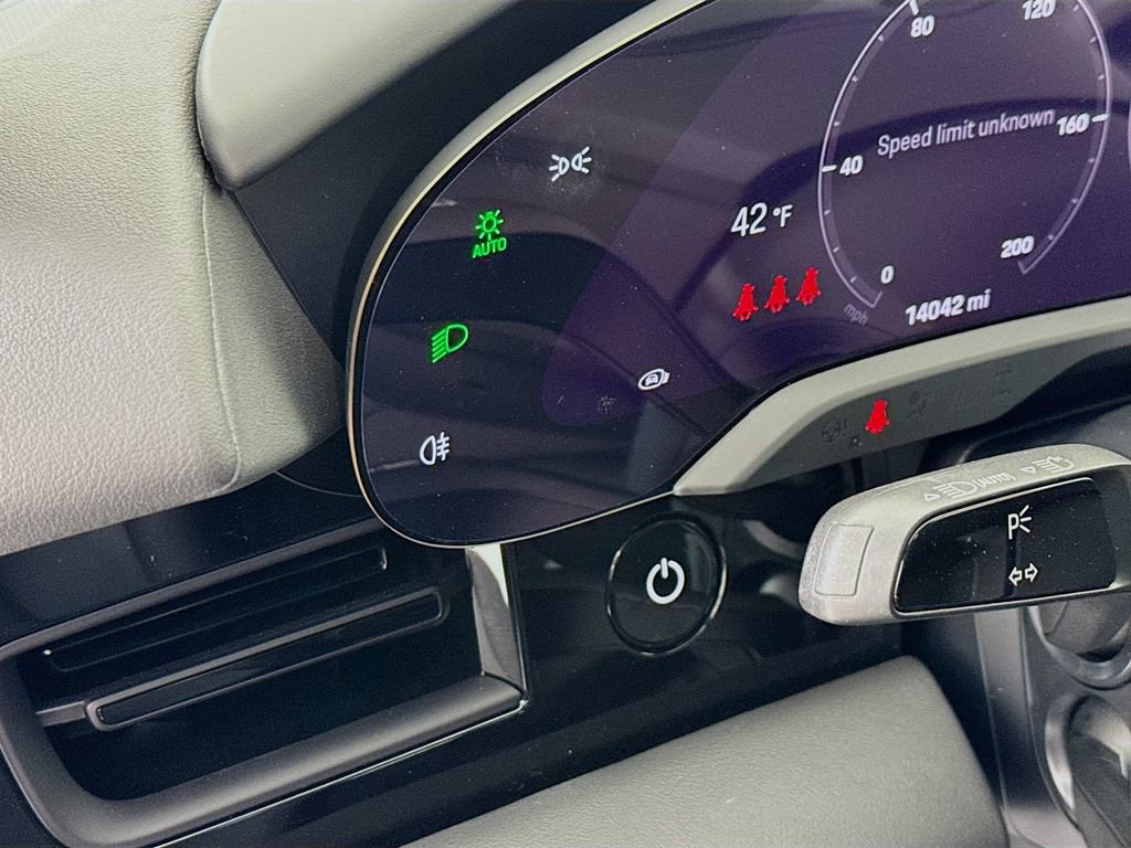 Certified 2023 Porsche Taycan 4S image 14