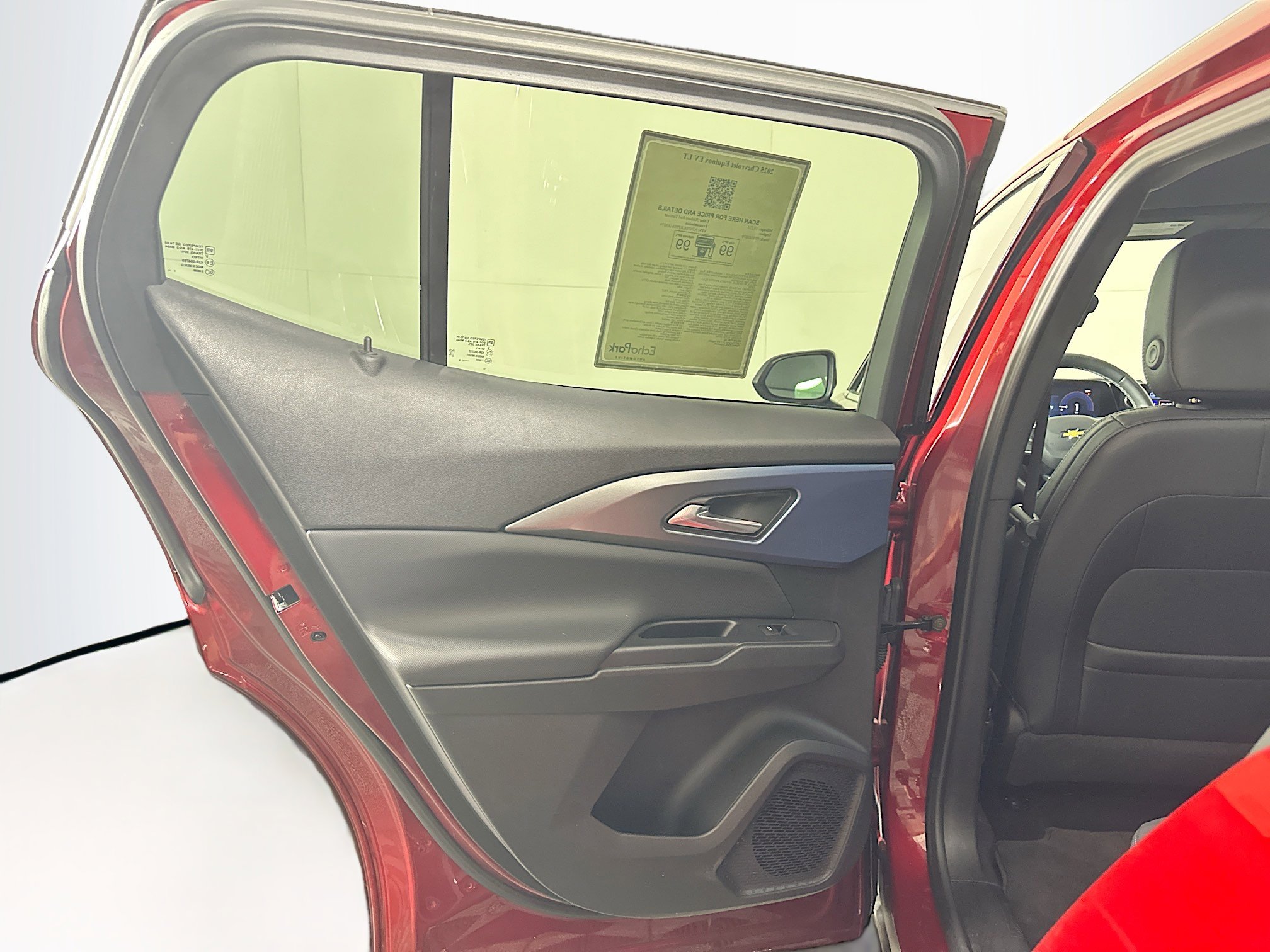 Used 2025 Chevrolet Equinox EV LT w/ Convenience Package FWD image 26