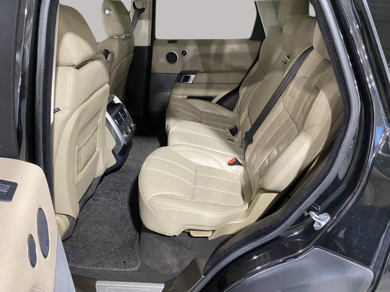 Used 2017 Land Rover Range Rover Sport HSE Dynamic image 10