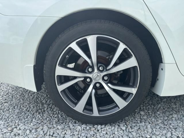 Used 2017 Nissan Maxima 3.5 SL FWD image 7