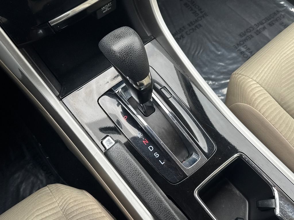 Used 2016 Honda Accord LX image 25