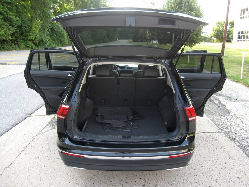 Used 2018 Volkswagen Tiguan SE w/ Panoramic Sunroof Package AWD/4WD image 30