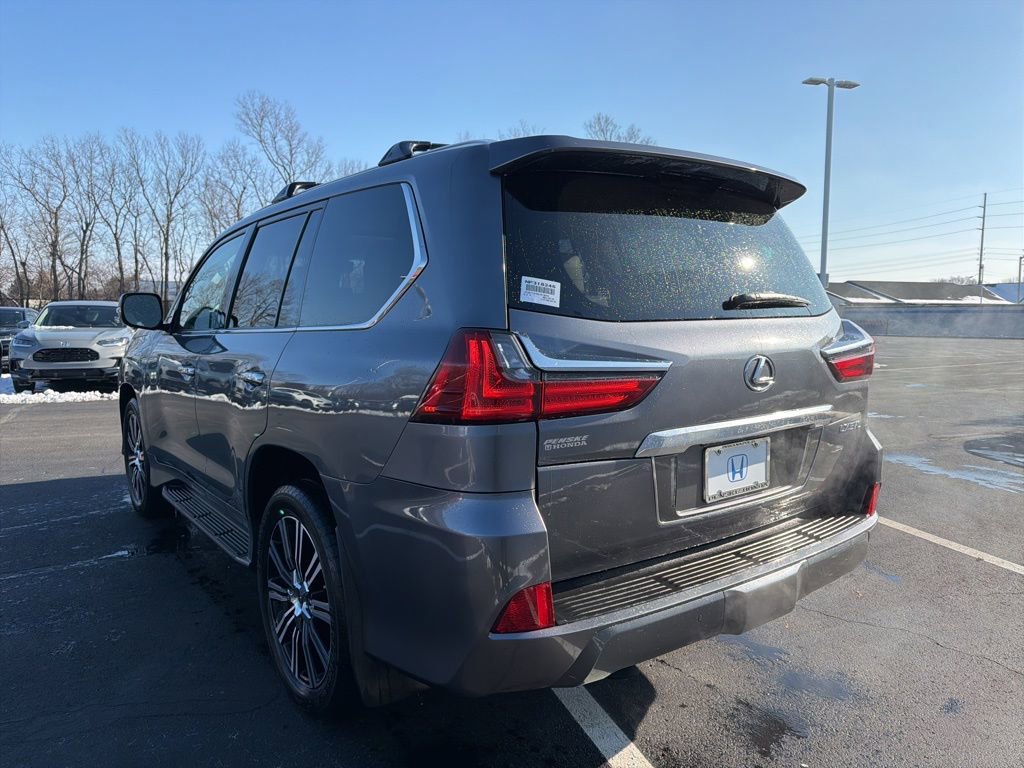 Used 2020 Lexus LX 570 4WD w/ Luxury Package image 3