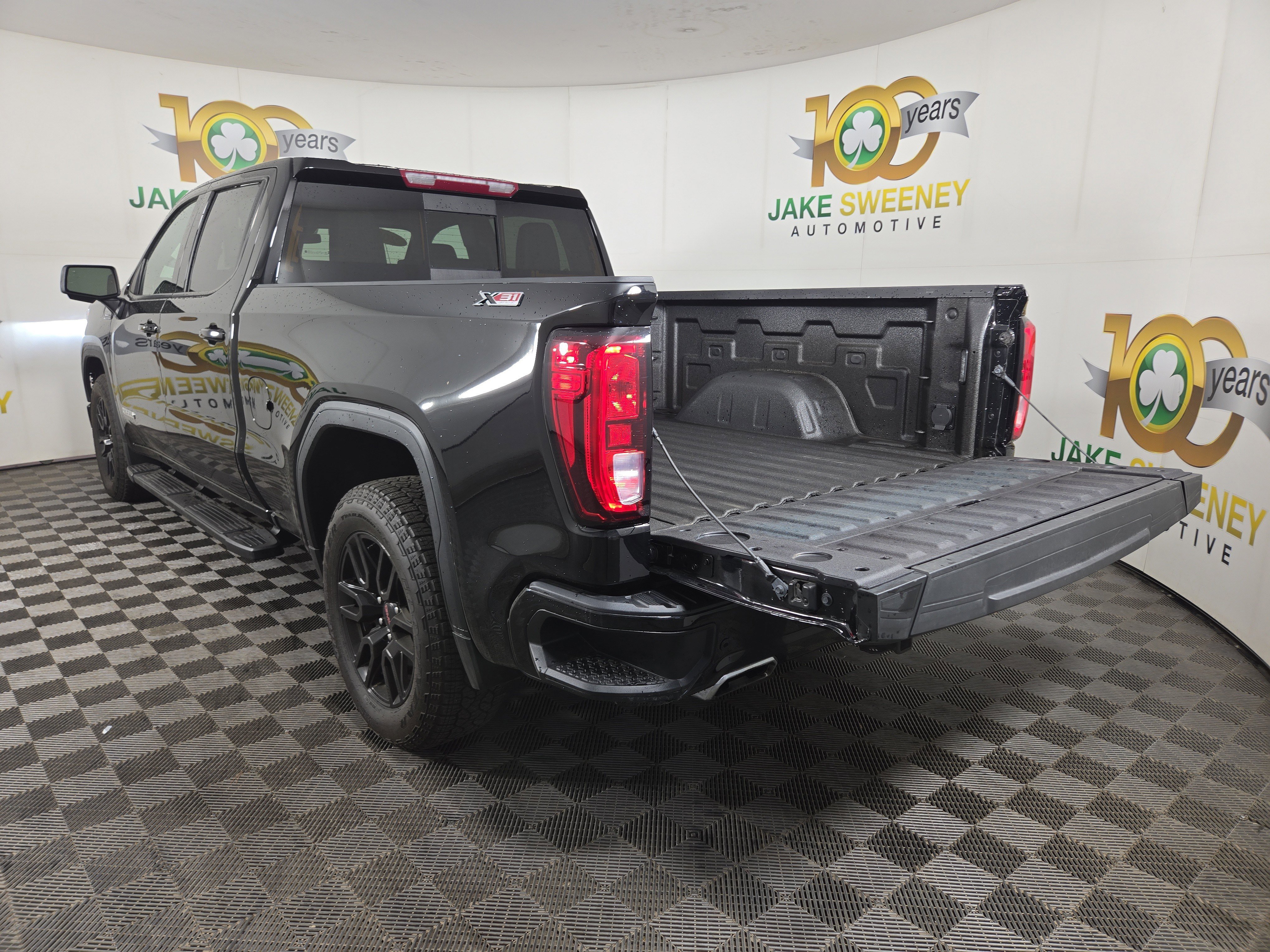 Certified 2024 GMC Sierra 1500 Elevation w/ Elevation Premium Package AWD/4WD image 32