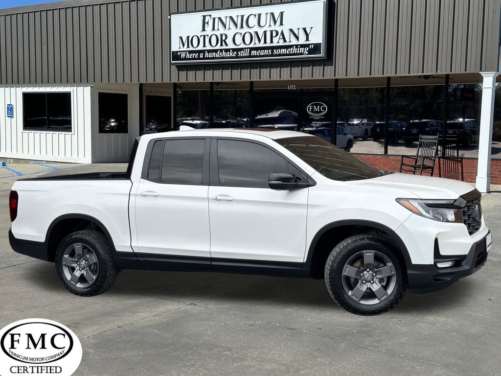 Used 2024 Honda Ridgeline TrailSport image 1