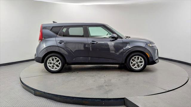 Used 2022 Kia Soul LX w/ Technology Package image 9