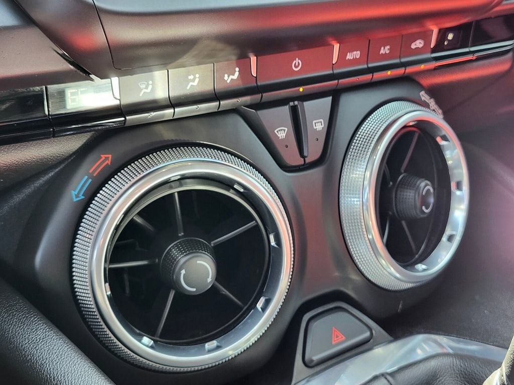 Used 2023 Chevrolet Camaro SS RWD image 16