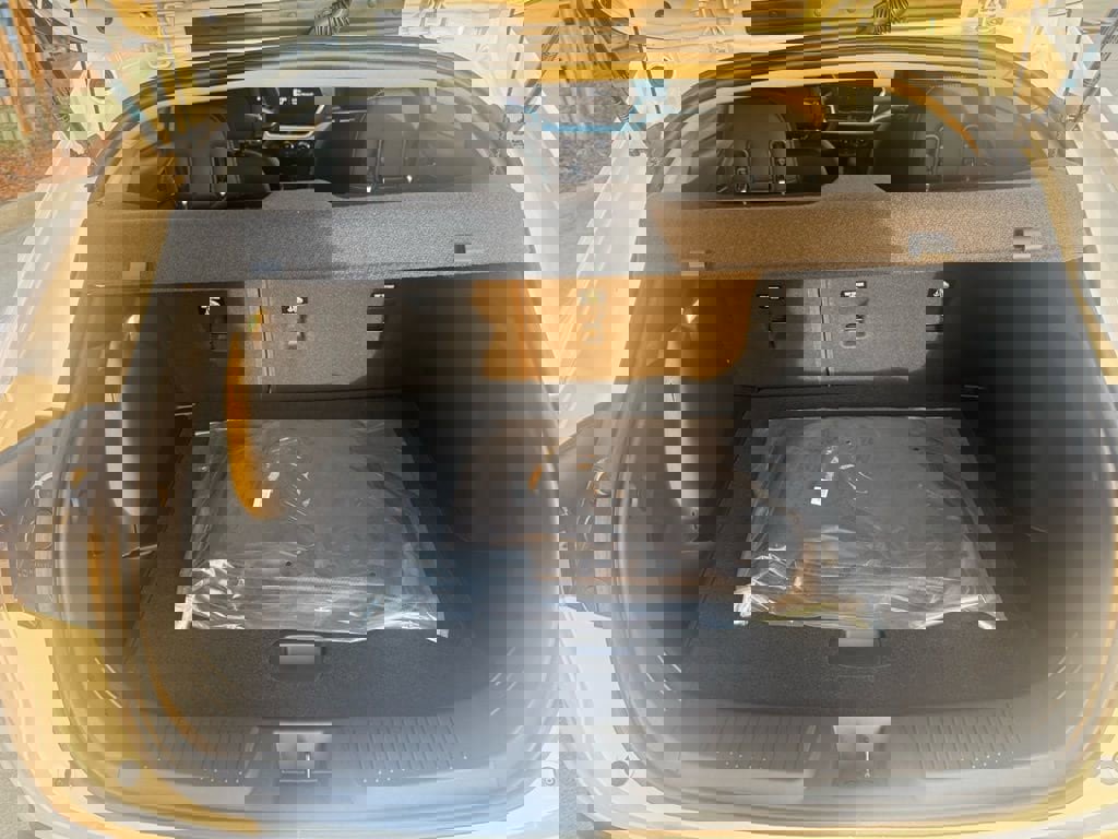 New 2026 Chevrolet Trax LT w/ Midnight Edition image 24