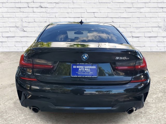 Used 2022 BMW 330e w/ M Sport Package image 3