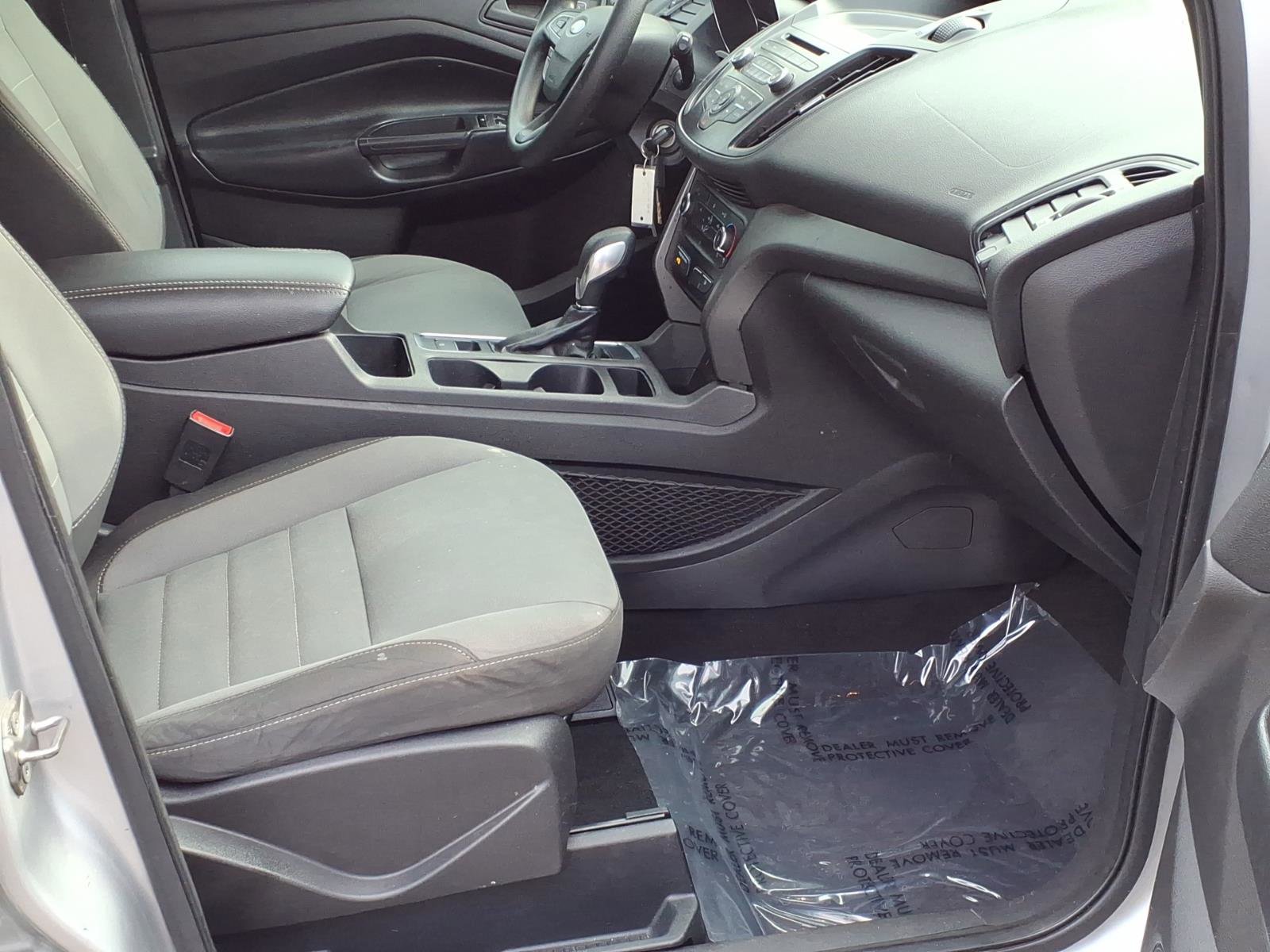 Used 2018 Ford Escape S image 7