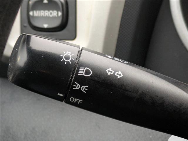 Used 2013 Toyota Matrix L image 13