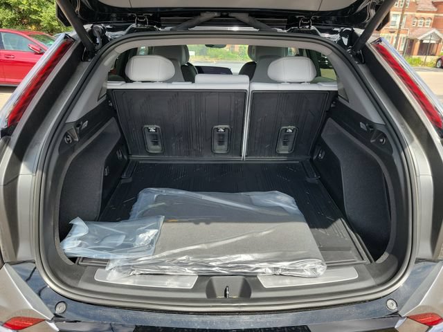 New 2027 Cadillac Optiq Sport w/ LPO, Floor Liner Package AWD/4WD image 28