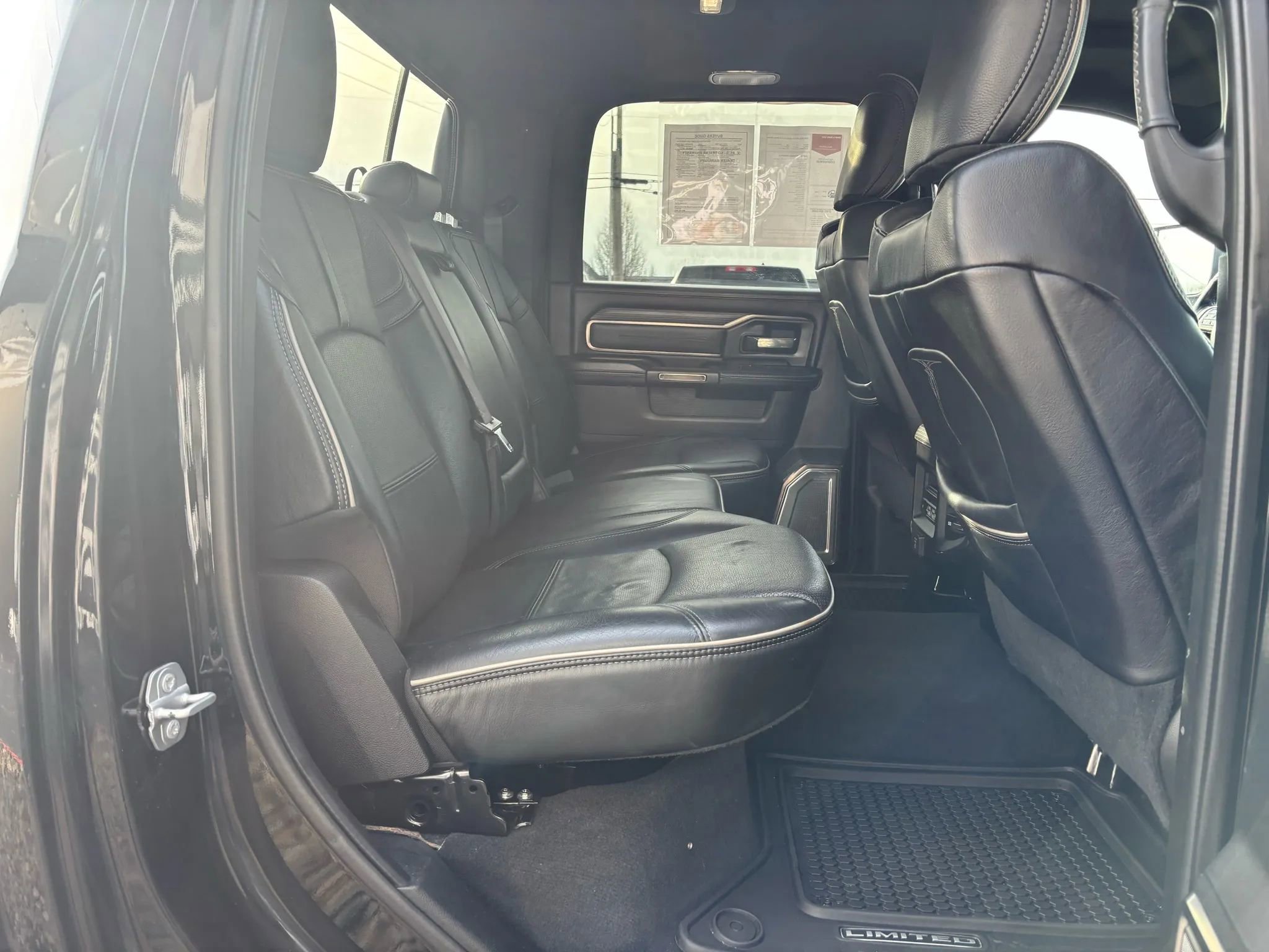 Used 2020 RAM 3500 Limited image 14