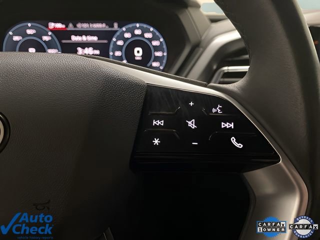 Used 2024 Audi Q4 e-tron Premium image 31