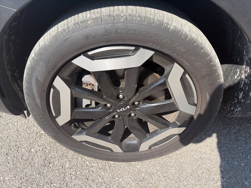 Used 2025 Kia Telluride S AWD/4WD image 10