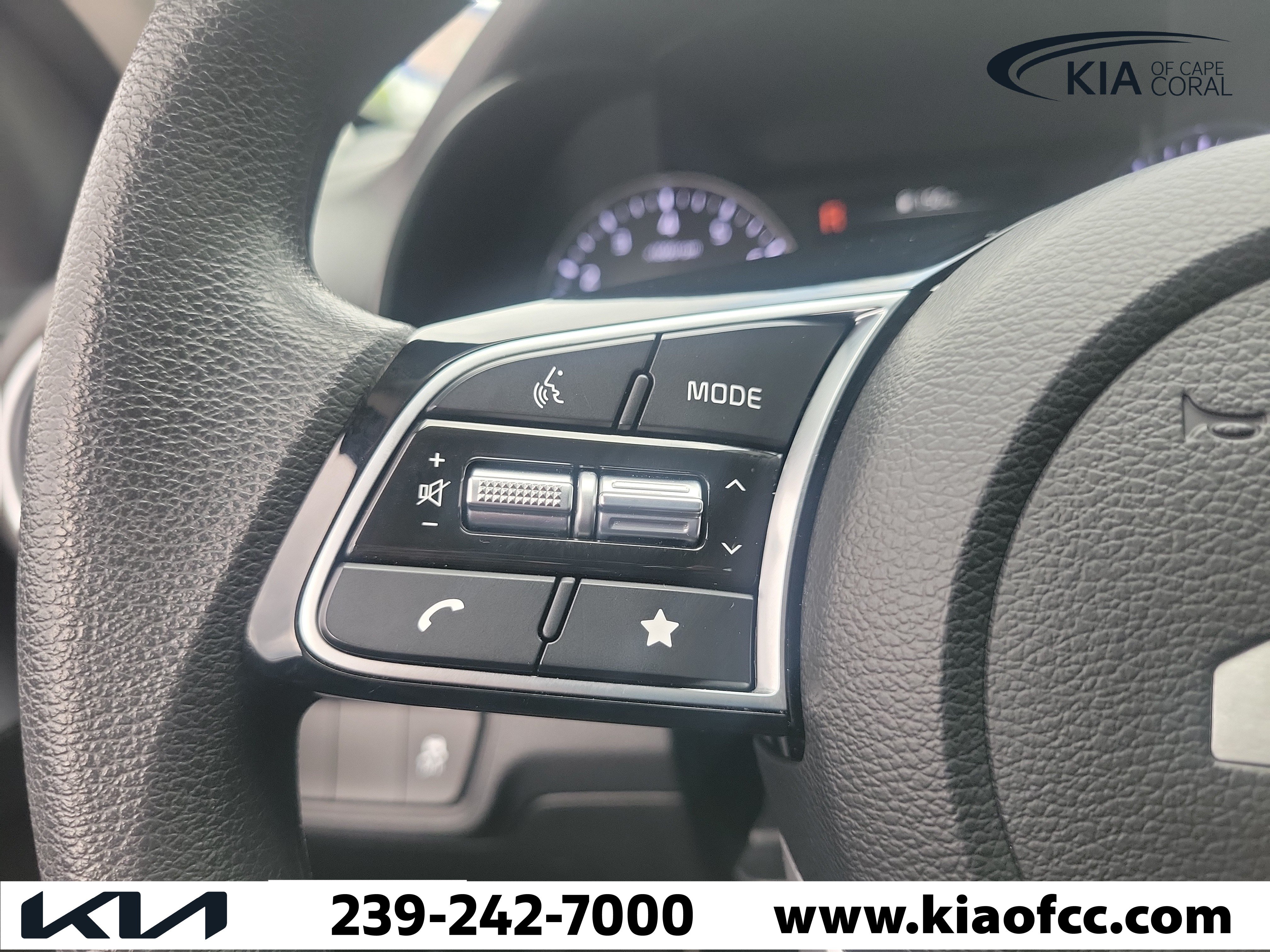 Certified 2024 Kia Forte LXS FWD image 30