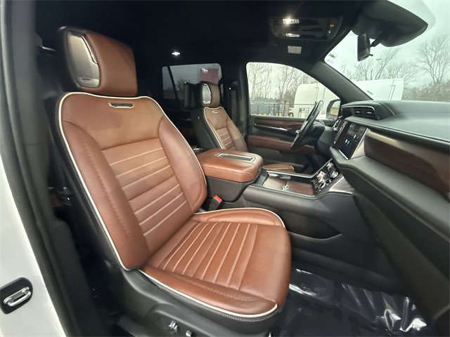 Used 2023 GMC Yukon Denali Ultimate image 25
