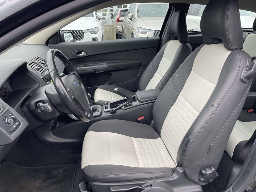 Used 2012 Volvo C30 T5 image 6