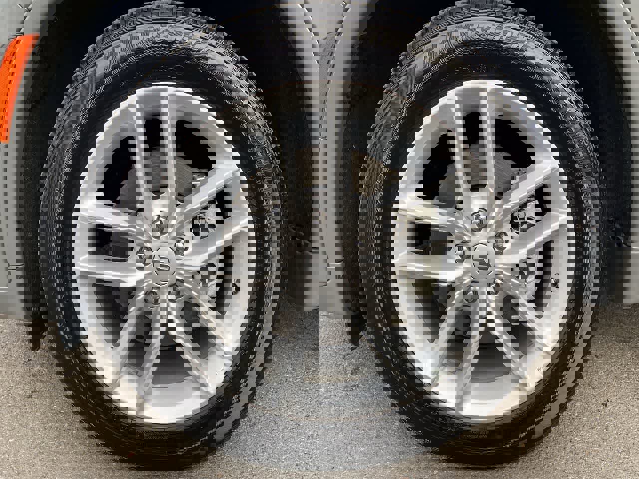 Used 2025 Dodge Durango GT image 10