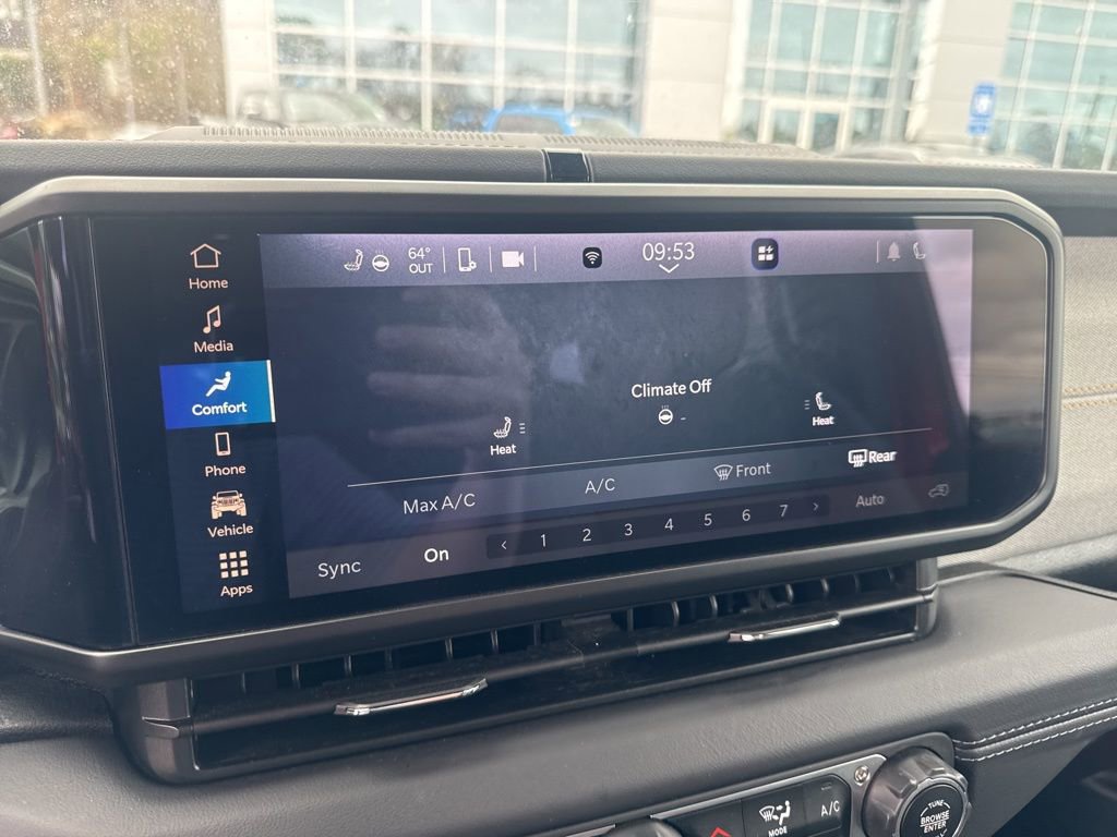 Used 2025 Jeep Wrangler Sahara 4xe image 15