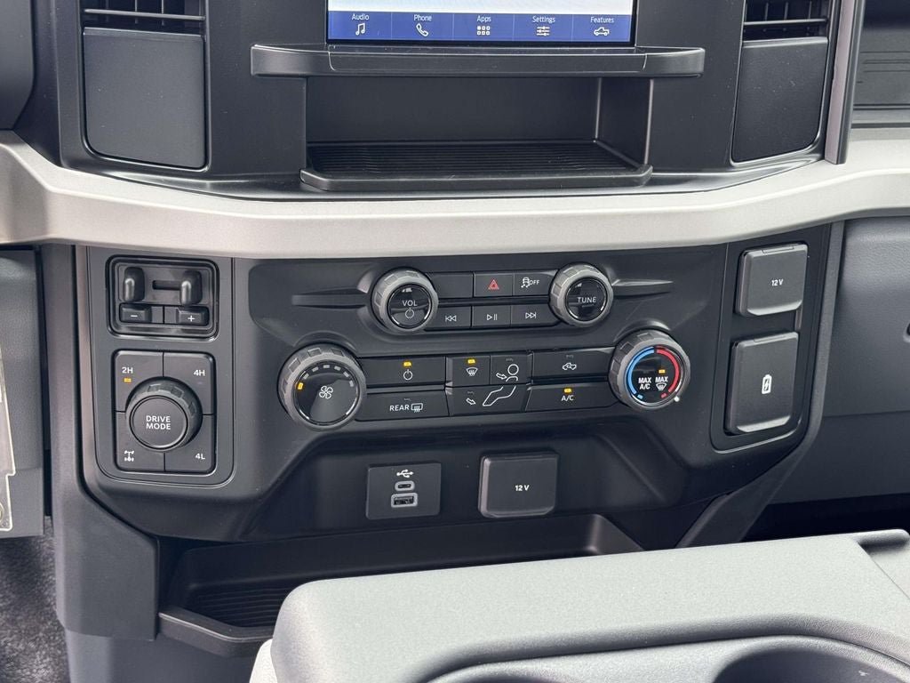 New 2026 Ford F350 XL w/ XL Chrome Package AWD/4WD image 16