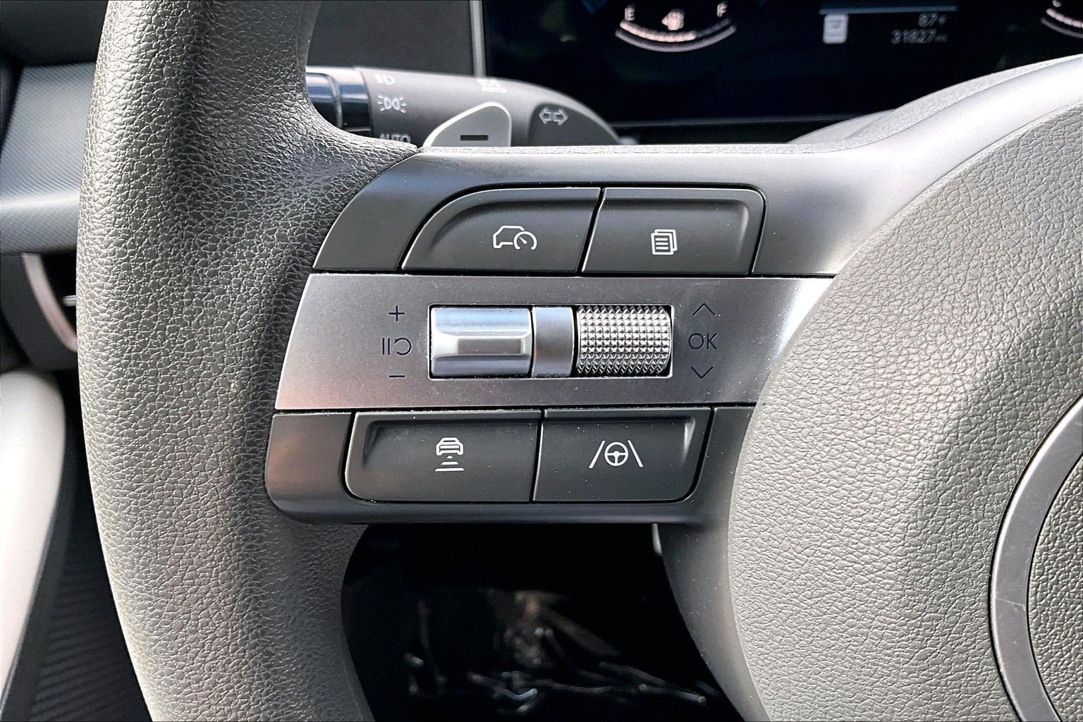 Used 2025 Hyundai Sonata SEL FWD image 16