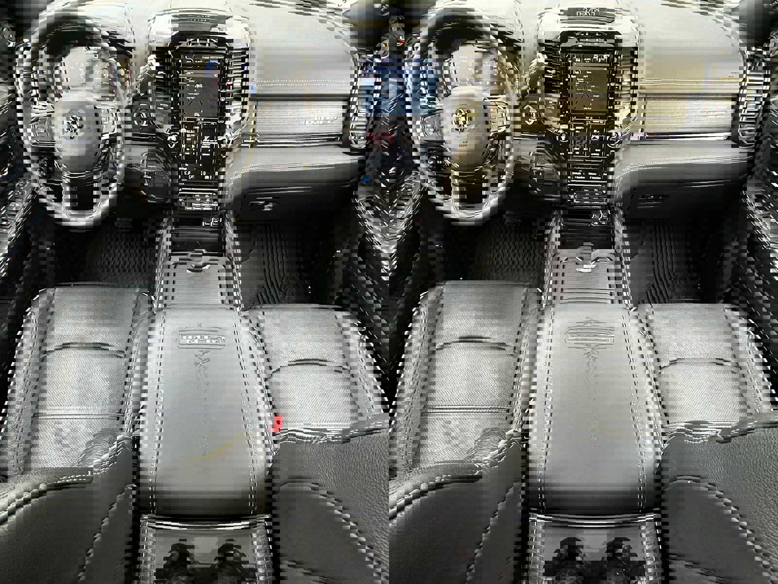 Used 2024 RAM 3500 Limited image 19