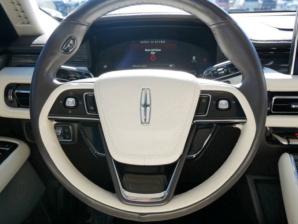 Used 2023 Lincoln Aviator Black Label w/ Dynamic Handling Package image 18