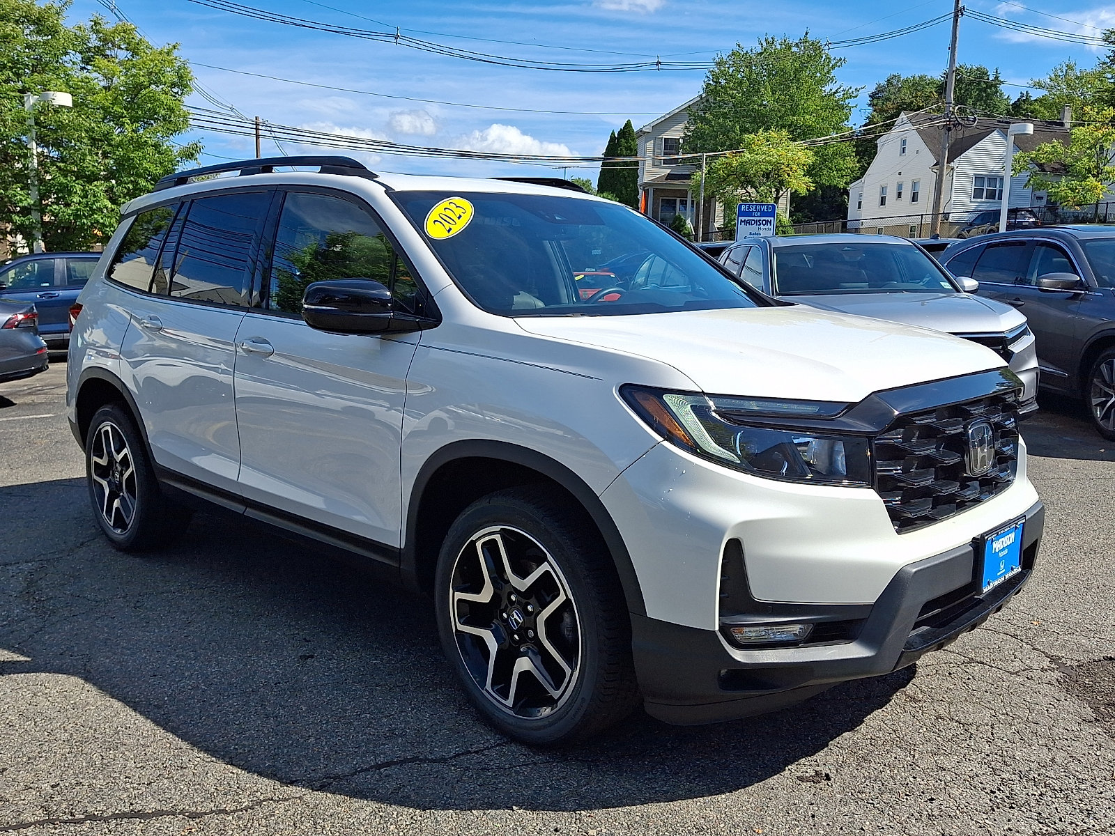 Used 2023 Honda Passport Elite image 3