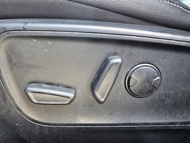 Used 2022 Ford Escape SEL image 16